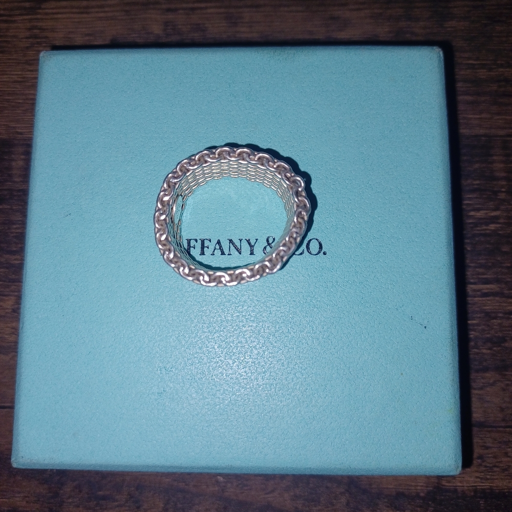 Tiffany & Co. Silver Mesh Ring - Picture 4 of 4